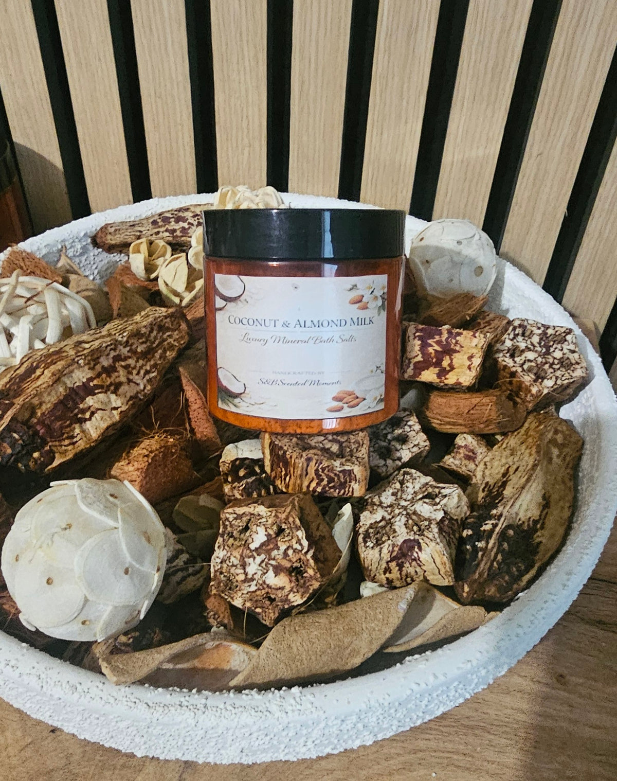 Coconut & Almond Milk Luxury Mineral Bath Salts - 150g Tub