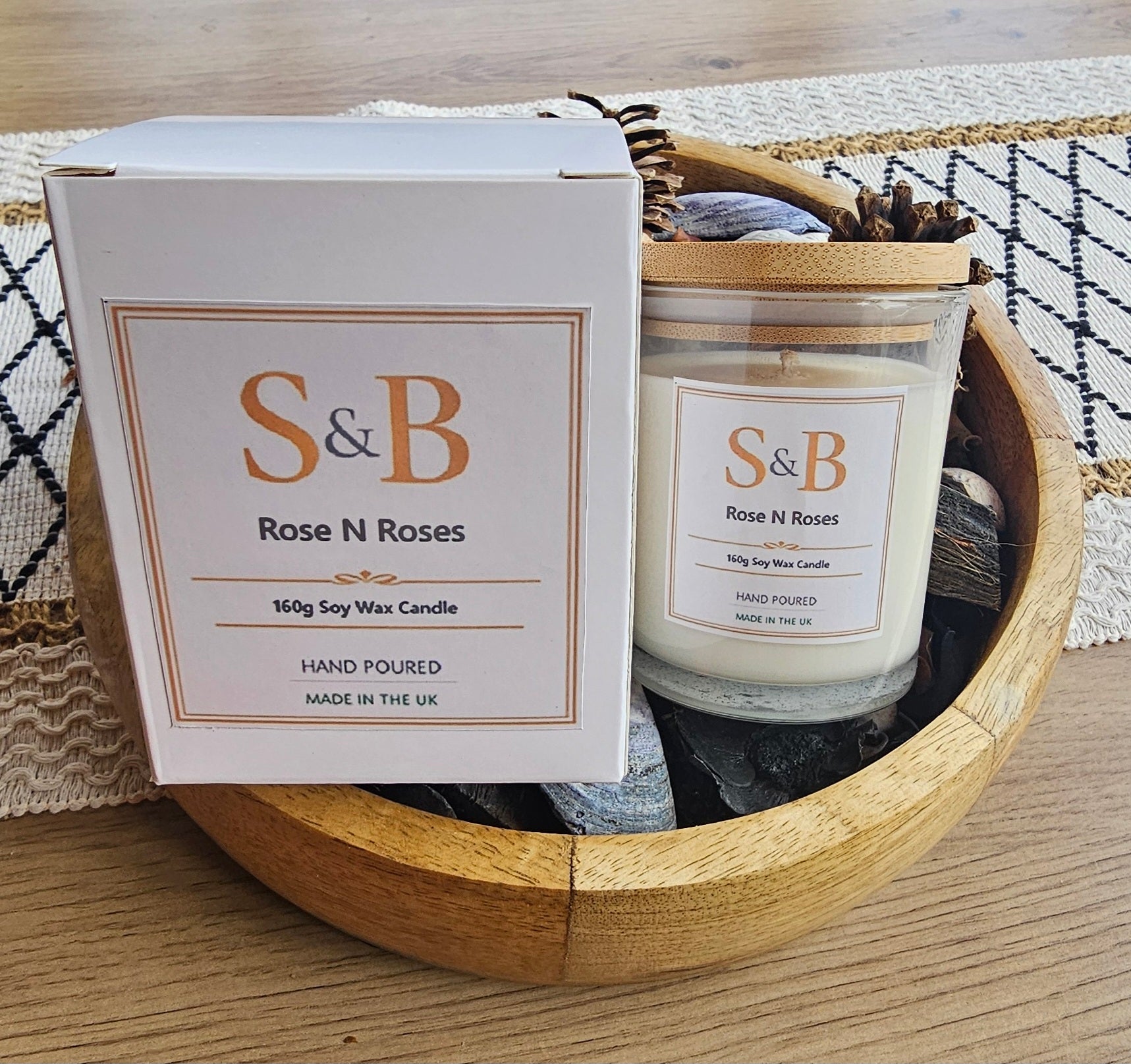 Rose N Roses — 160g Luxury Candle