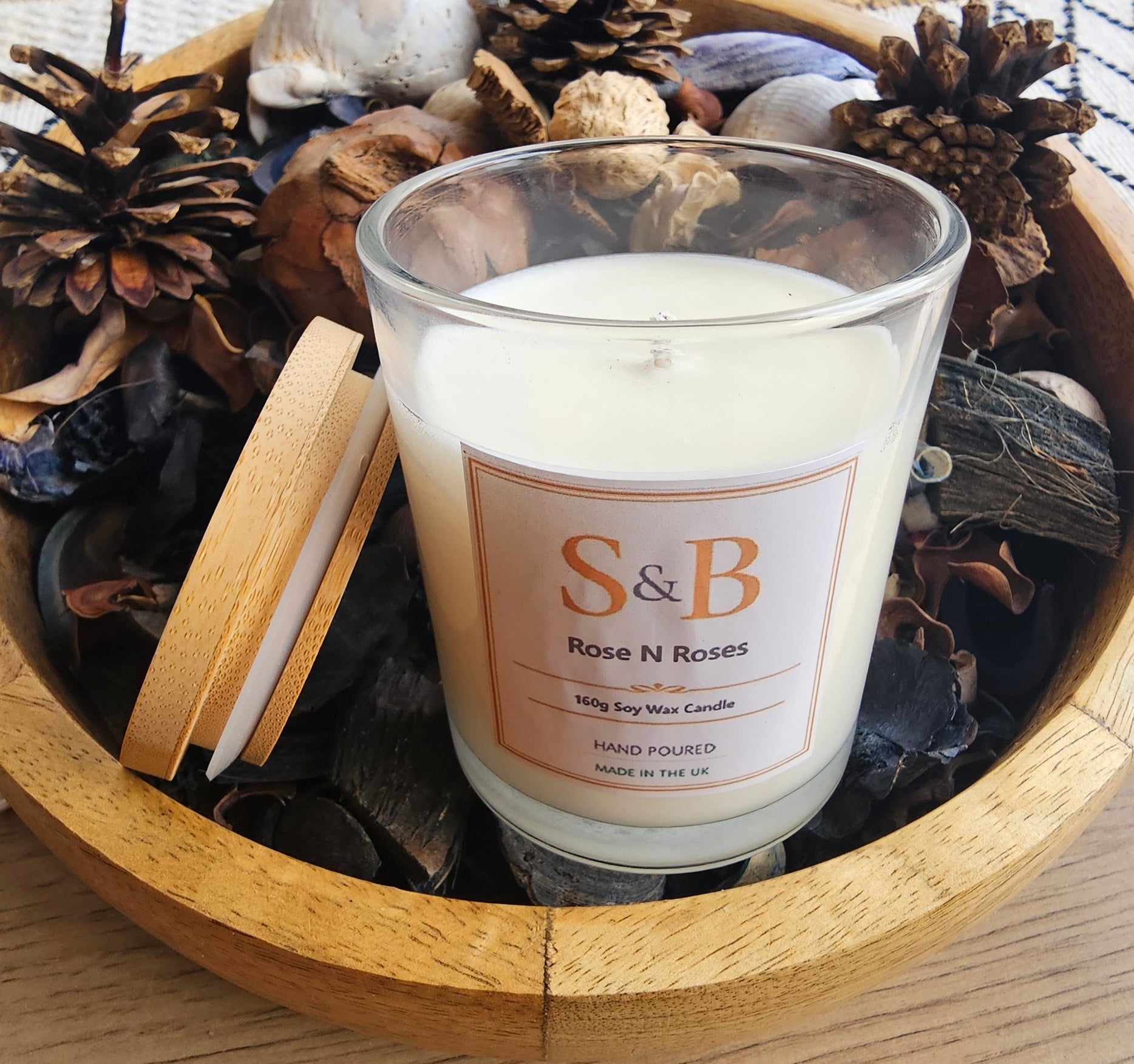 Rose N Roses — 160g Luxury Candle